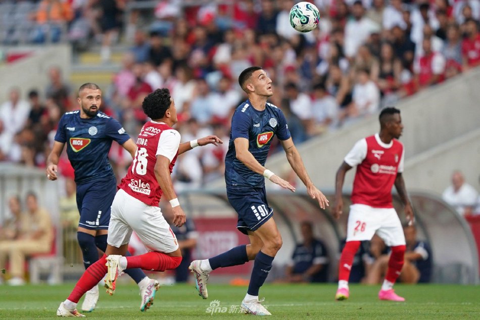 一些青少年 一些青少年