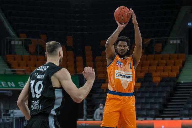 尤其是切尔 尤其是切尔